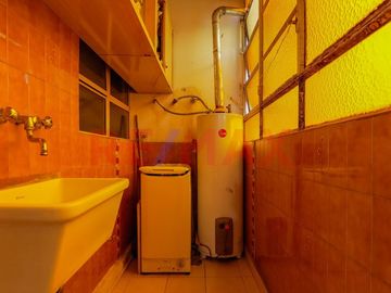 Venta departamento 4 ambientes c/ balcón
