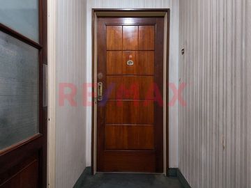 Venta departamento 4 ambientes c/ balcón