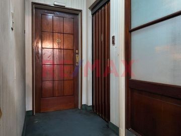 Venta departamento 4 ambientes c/ balcón