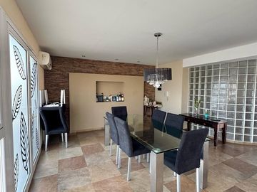 VENTA CASA 5 AMB C/COHERA Y DEPOSITO VILLA BONICH