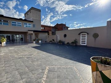 VENTA CASA 5 AMB C/COHERA Y DEPOSITO VILLA BONICH