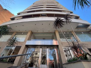 Monoamb balcon, gym y SUM Lanús centro .Permuta