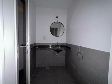 VENTA DEPARTAMENTO CON BALCON A ESTRENAR CABALLITO