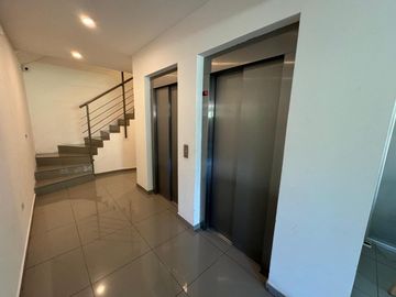 Punta Chica - 3 amb con balcón y terraza propia