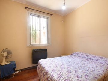 VENTA DE CASA DE 6 AMBIENTES  EN VERSALLES