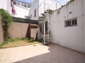 VENTA DE CASA DE 6 AMBIENTES  EN VERSALLES