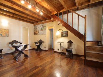 VENTA DE CASA DE 6 AMBIENTES  EN VERSALLES