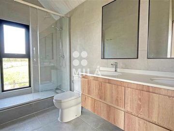 Casa en Venta en Casa nueva en parcela de 5000m