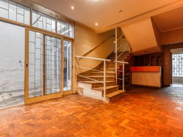 Casa en venta, La Plata. Comercial o vivienda