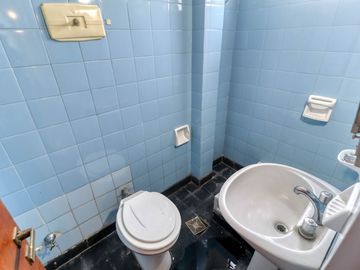 Casa en venta, La Plata. Comercial o vivienda