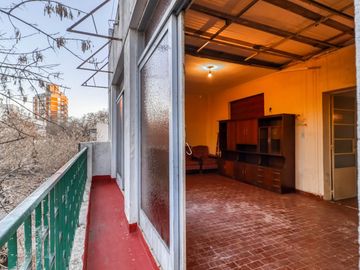 Casa en venta, La Plata. Comercial o vivienda