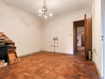Casa en venta, La Plata. Comercial o vivienda