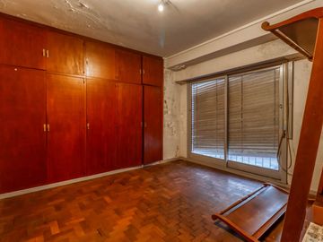 Casa en venta, La Plata. Comercial o vivienda