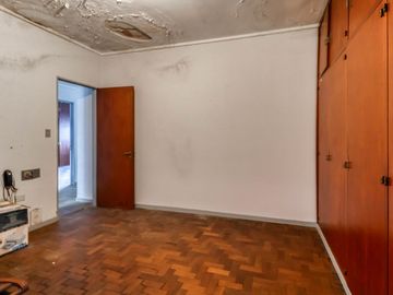 Casa en venta, La Plata. Comercial o vivienda