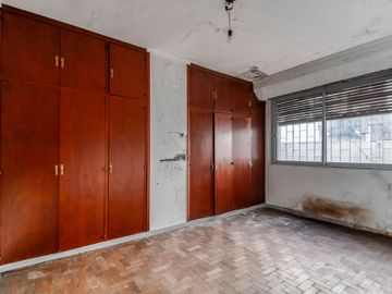 Casa en venta, La Plata. Comercial o vivienda