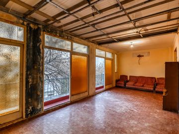 Casa en venta, La Plata. Comercial o vivienda