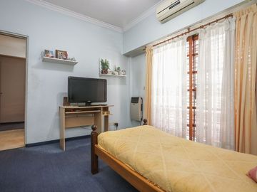 VENTA - RAMOS MEJIA - CASA 6 AMB. MODERNA LUMINOSA