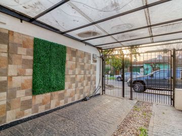 VENTA DUPLEX 3 AMB MORON COCHERA APTO CREDITO