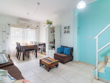 VENTA DUPLEX 3 AMB MORON COCHERA APTO CREDITO