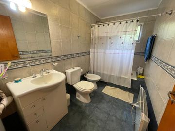 VENTA CASA 4 AMB CON GARAGE Y JARDIN EL TALAR