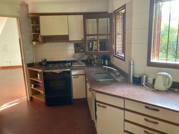 Solida casa en Corimayo Burzaco