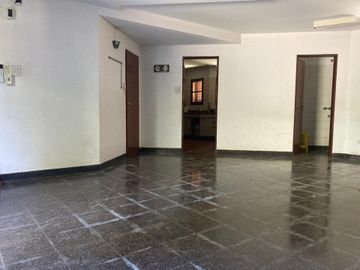 Solida casa en Corimayo Burzaco