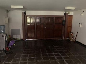 Solida casa en Corimayo Burzaco