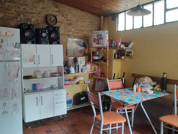 PH VENTA - 3 AMB + ESCRITORIO - LUMINOSO - FLORES