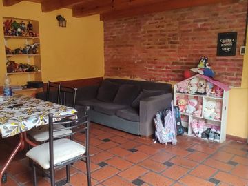 PH VENTA - 3 AMB + ESCRITORIO - LUMINOSO - FLORES