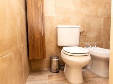 VENTA CASA 4 AMB EN HAEDO NORTE