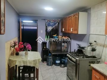 Casa en Venta en av. cuatro poniente / portales