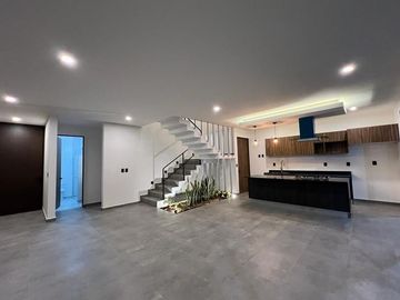 CASA EN VENTA FRACC. LOMALTA. PRECIO DE PROMOCIÓN!. FRACC. CON CASA CLUB, GIMNAS