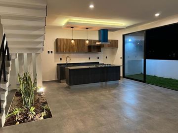 CASA EN VENTA FRACC. LOMALTA. PRECIO DE PROMOCIÓN!. FRACC. CON CASA CLUB, GIMNAS