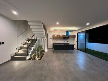CASA EN VENTA FRACC. LOMALTA. PRECIO DE PROMOCIÓN!. FRACC. CON CASA CLUB, GIMNAS