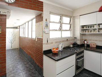 Venta Departamento  Cuatro  ambientes  Caballito