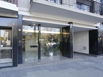 Venta Departamento  Cuatro  ambientes  Caballito