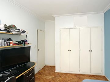 Venta Departamento  Cuatro  ambientes  Caballito