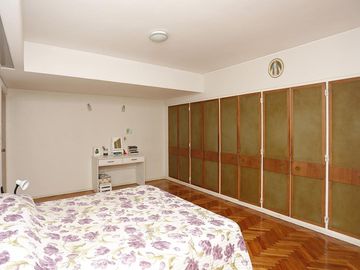 Venta Departamento  Cuatro  ambientes  Caballito