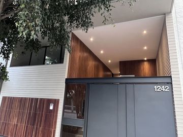DEPARTAMENTO EXTERIOR CON BALCON EN COL. DEL VALLE NORTE