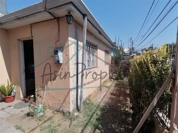 EN VENTA ACOGEDORA CASA EN CONCHALI