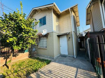 SE VENDE CASA EN HACIENDA LOS CONQUISTADORES. PUENTE ALTO.
