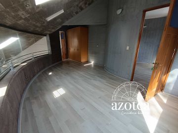 Casa en venta en LA REINA