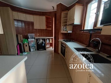 Casa en venta en LA REINA
