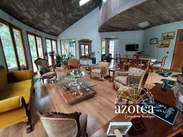 Casa en venta en LA REINA