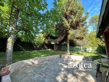 Casa en venta en LA REINA