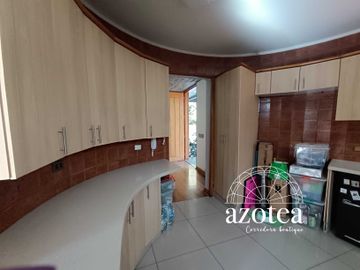 Casa en venta en LA REINA