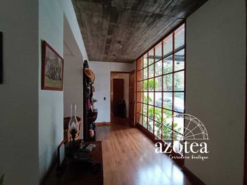 Casa en venta en LA REINA