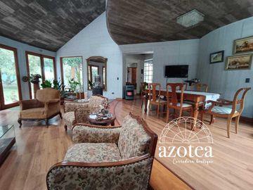 Casa en venta en LA REINA