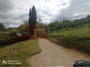Se vende o arrienda casa quinta Cogua
