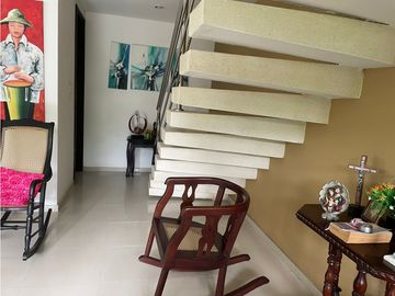 VENDO CASA BARRIO LA CASTELLANA MONTERA CÓRDOBA